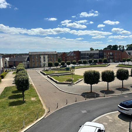 Luxury 2 Bedroom Northampton Townhouse With Balcony Экстерьер фото
