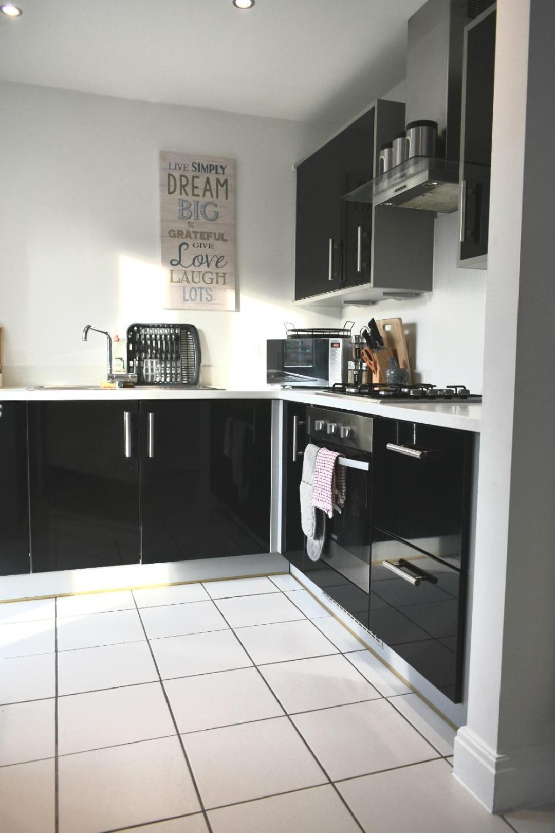 Luxury 2 Bedroom Northampton Townhouse With Balcony Экстерьер фото